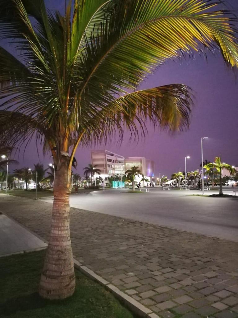 Hotel Las Palmas Esmeraldas Esterno foto